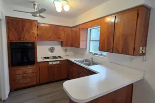 4461 Maceachen Blvd, Sarasota, FL 34233 - Photo 7