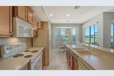 811 Fairwaycove Lane #107, Bradenton, FL 34212 - Photo 21