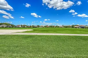 811 Fairwaycove Ln, Bradenton, FL 34212 - Photo 41