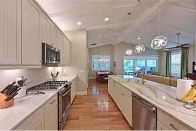 8031 Sandstar Way, Sarasota, FL 34240 - Photo 9