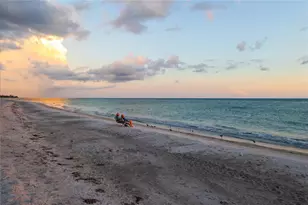 4621 Gulf Of Mexico Dr, Longboat Key, FL 34228 - Photo 33