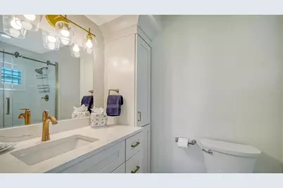 204 Hourglass Way #V9, Sarasota, FL 34242 - Photo 35