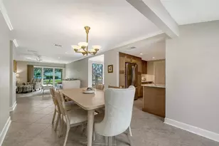 204 Hour Glass Way, Sarasota, FL 34242 - Photo 17