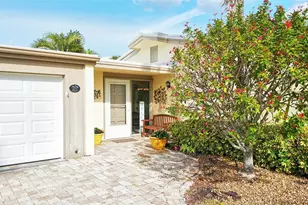 204 Hour Glass Way, Sarasota, FL 34242 - Photo 7