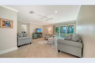 204 Hourglass Way #V9, Sarasota, FL 34242 - Photo 9