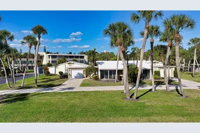 204 Hourglass Way #V9, Sarasota, FL 34242 - Photo 3