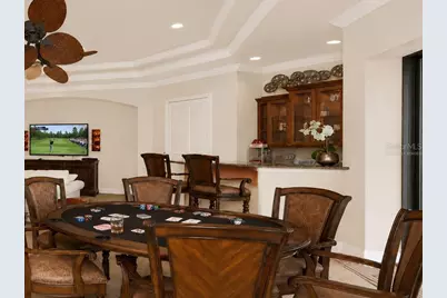 8305 Farington Court, Bradenton, FL 34202 - Photo 9