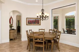 8305 Farington Ct, Bradenton, FL 34202 - Photo 3