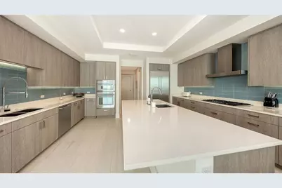 540 N Tamiami Trail #1702, Sarasota, FL 34236 - Photo 21