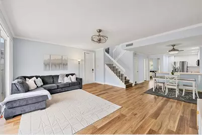 7629 Bergamo Avenue, Sarasota, FL 34238 - Photo 9