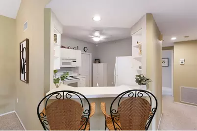 6315 Green Oak Circle #13A, Bradenton, FL 34203 - Photo 9