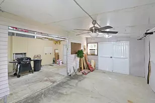 5910 Majestic Way, Palmetto, FL 34221 - Photo 37