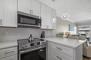 5830 Midnight Pass Rd, Sarasota, FL 34242 - Photo 9