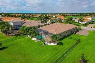 309 167th Blvd E, Bradenton, FL 34212 - Photo 3