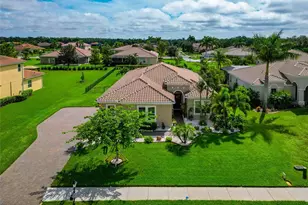 309 167th Blvd E, Bradenton, FL 34212 - Photo 1