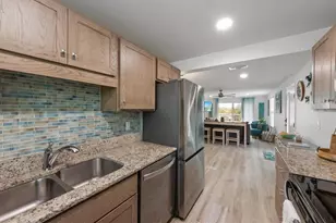 6808 Palm Dr, Holmes Beach, FL 34217 - Photo 9