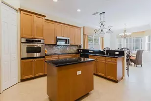 3806 67th Terrace E, Sarasota, FL 34243 - Photo 35