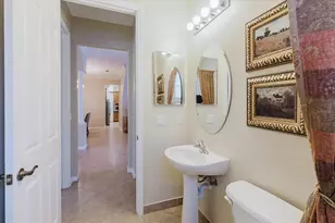 3806 67th Terrace E, Sarasota, FL 34243 - Photo 17