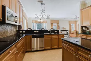 3806 67th Terrace E, Sarasota, FL 34243 - Photo 29