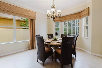 3806 67th Terrace E, Sarasota, FL 34243 - Photo 21