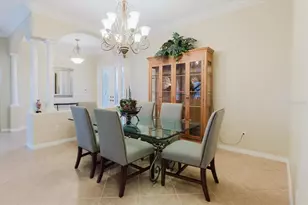 3806 67th Terrace E, Sarasota, FL 34243 - Photo 7