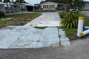 208 Tankey Dr, Palmetto, FL 34221 - Photo 1