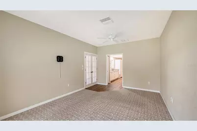 7340 Golf Pointe Circle, Sarasota, FL 34243 - Photo 25