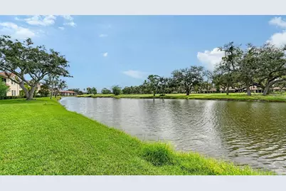 7340 Golf Pointe Circle, Sarasota, FL 34243 - Photo 41