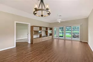 7340 Golf Pointe Cir, Sarasota, FL 34243 - Photo 7