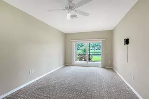 7340 Golf Pointe Cir, Sarasota, FL 34243 - Photo 23