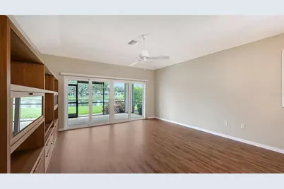 7340 Golf Pointe Circle, Sarasota, FL 34243 - Photo 9