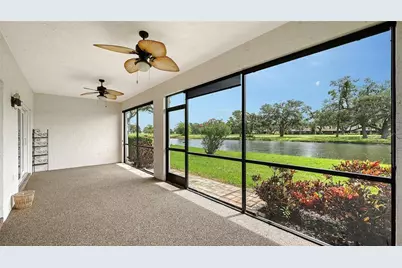 7340 Golf Pointe Circle, Sarasota, FL 34243 - Photo 11