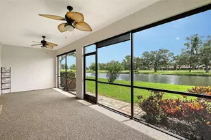 7340 Golf Pointe Cir, Sarasota, FL 34243 - Photo 11