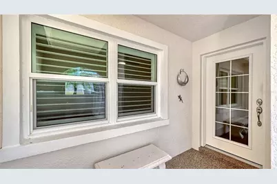 7340 Golf Pointe Circle, Sarasota, FL 34243 - Photo 5