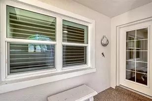 7340 Golf Pointe Cir, Sarasota, FL 34243 - Photo 5