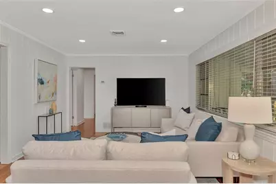 1726 Floyd Street, Sarasota, FL 34239 - Photo 7