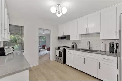 1726 Floyd Street, Sarasota, FL 34239 - Photo 19