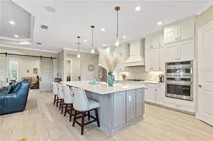 21244 Holmes Cir, Venice, FL 34293 - Photo 7