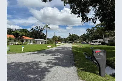 3988 San Luis Drive, Sarasota, FL 34235 - Photo 3