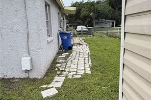 817 29th St E, Bradenton, FL 34208 - Photo 11