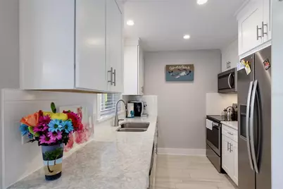 5701 Holmes Boulevard #B, Holmes Beach, FL 34217 - Photo 11