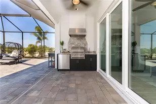 18185 Home Run Dr, Venice, FL 34293 - Photo 9