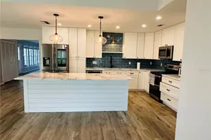 3959 Palau Dr, Sarasota, FL 34241 - Photo 5