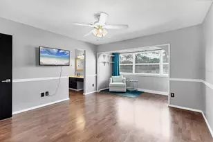 4371 Sandner Dr, Sarasota, FL 34243 - Photo 19