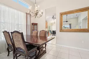 3829 Alamanda Dr, Sarasota, FL 34238 - Photo 9