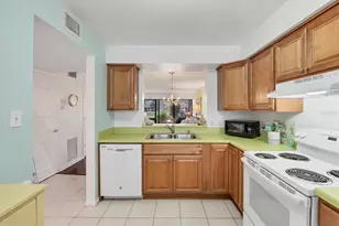 5216 Lake Village Dr, Sarasota, FL 34235 - Photo 13
