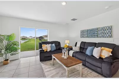 3819 Mannered Gold Avenue, Bradenton, FL 34208 - Photo 13