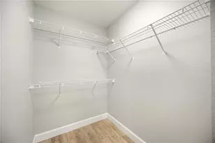 8821 Manor Loop, Lakewood Ranch, FL 34202 - Photo 17