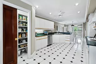 370 Gulf of Mexico Dr, Longboat Key, FL 34228 - Photo 19