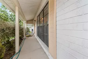 1256 Foggy Ridge Pkwy, Lutz, FL 33559 - Photo 29